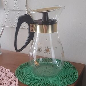 Vintage Pyrex Sunburst Glass Carafe Jug MCM Mid Century. Gold And Black